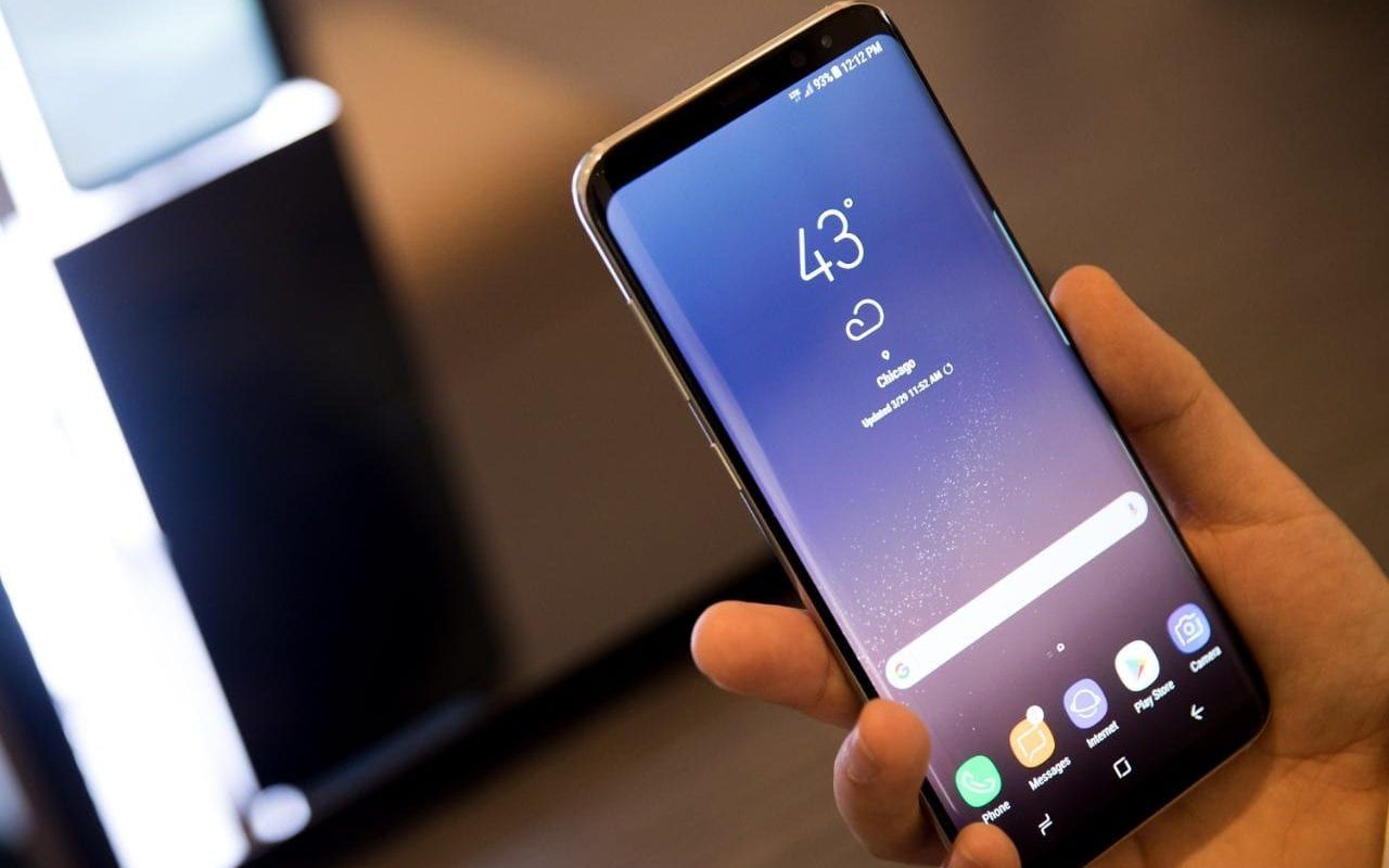Just in time! Android Pie 9.0 stable update is finally rolling out for Samsung Galaxy Note 9 users bundled with the newly launched One UI that Samsung developed for ease of use on giant-sized smartphones.