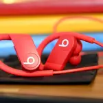 Apple Powerbeats 4