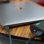 Apple Macbook charging