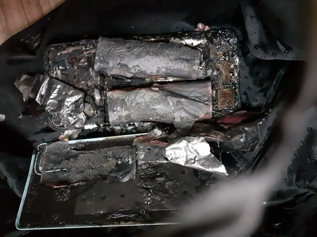 OnePlus Nord 2 bursted in flames; an advocate has filed an FIR against OnePlus India
