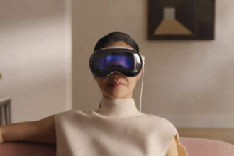 Apple Vision Pro AR Helmet to Support 3D Disney Movies.