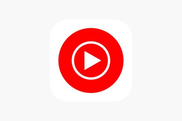 A YouTube Music bug on an iPhone shows a blank screen.
