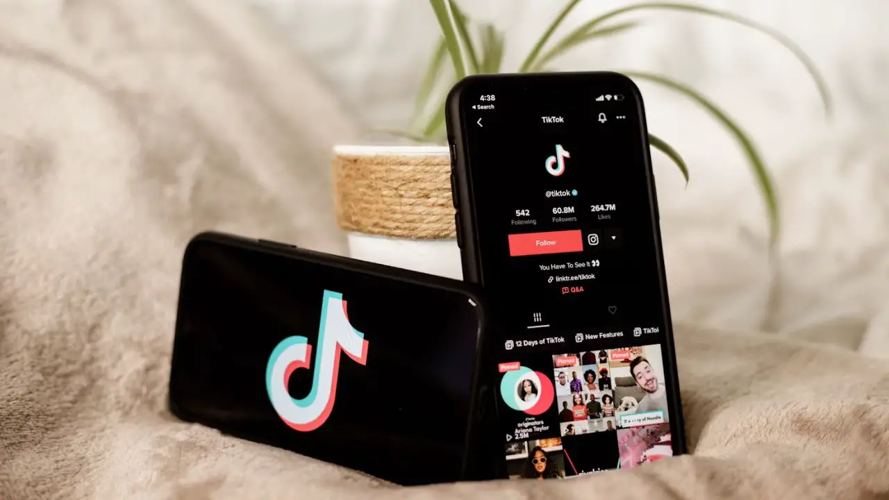 Amazon TikTok Acquisition. Amazon Submits Bid for TikTok’s U.S. Operations Ahead of Deadline
