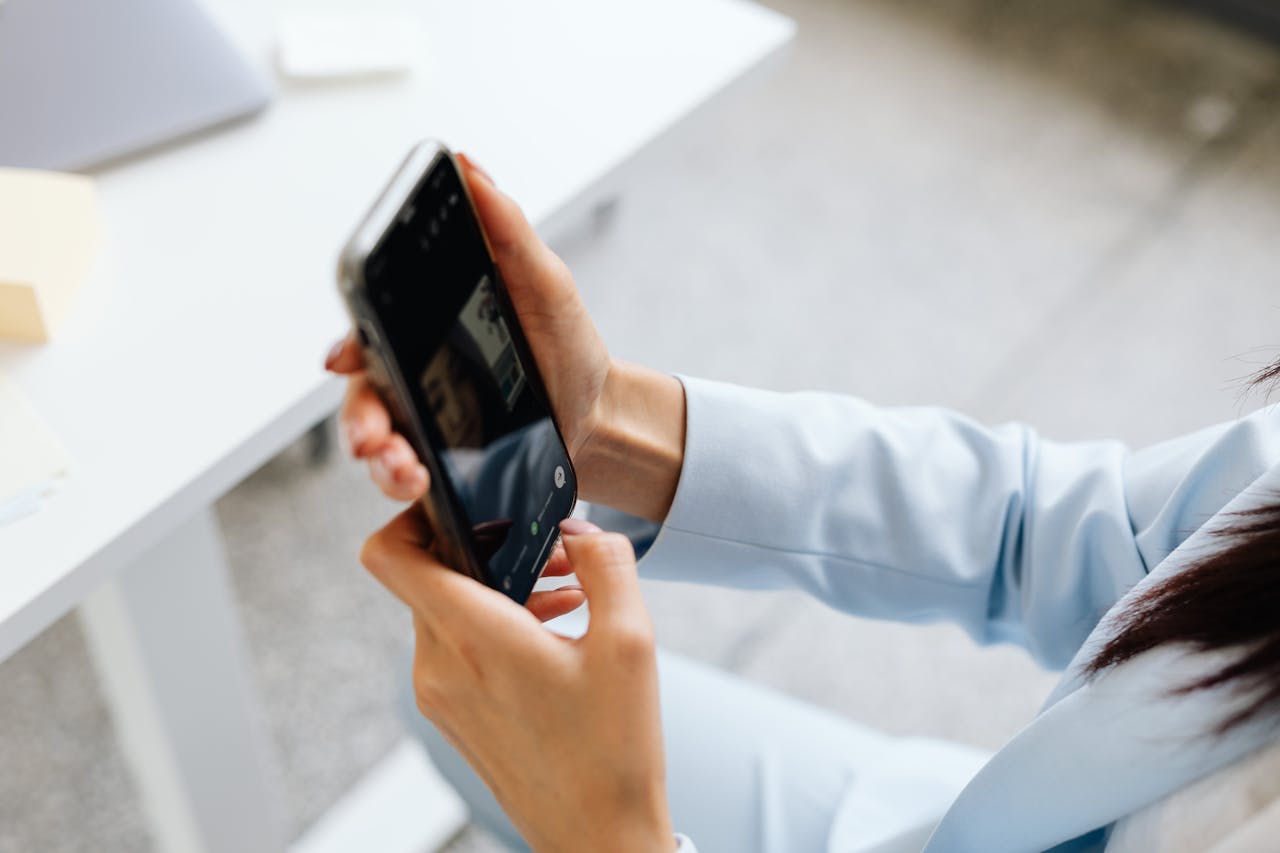 Top 5 best iOS apps you must try in December 2025