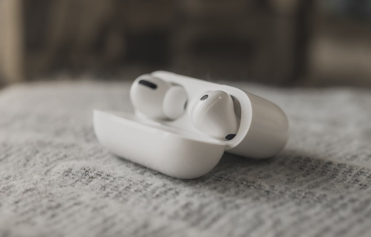 Next-gen AirPods Pro 4 could see the world around you using cameras