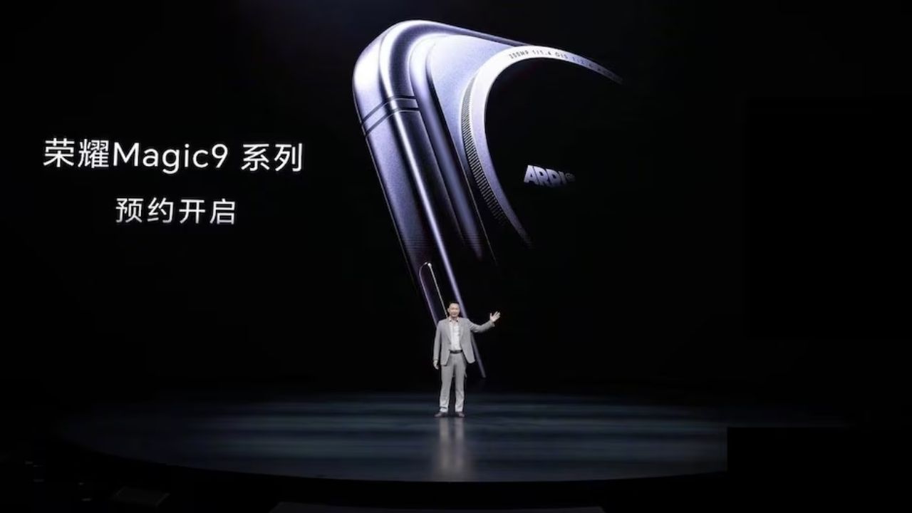 Honor Magic 9 Pro square selfie camera