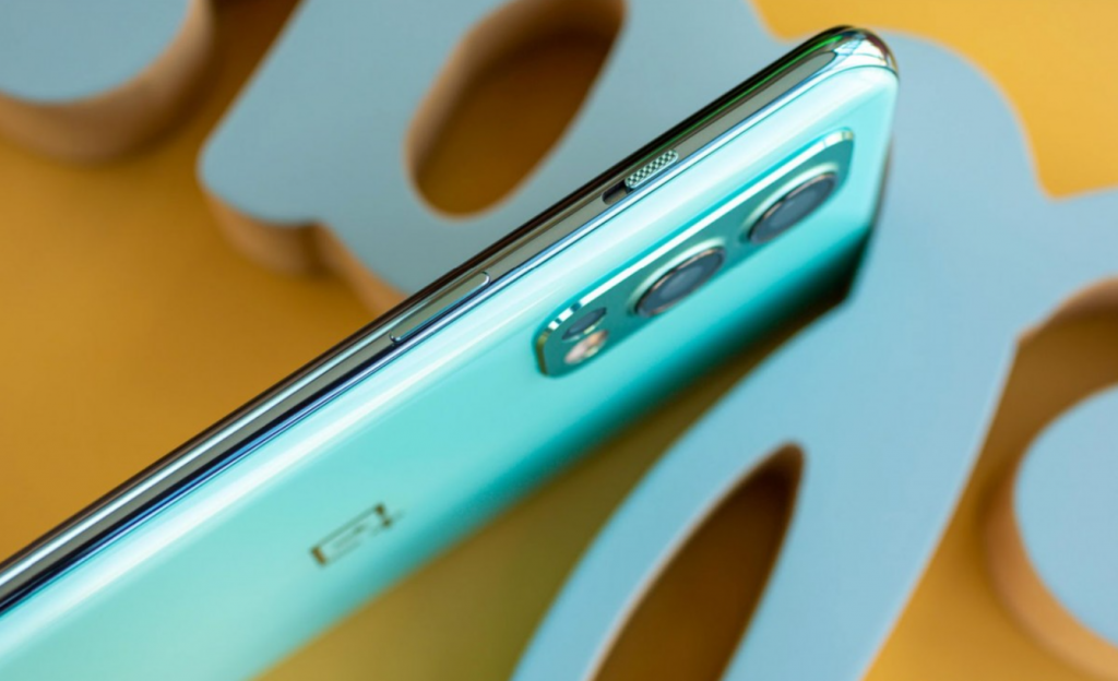 Realme could soon opt for OnePlus styled alert slider for its phones in April