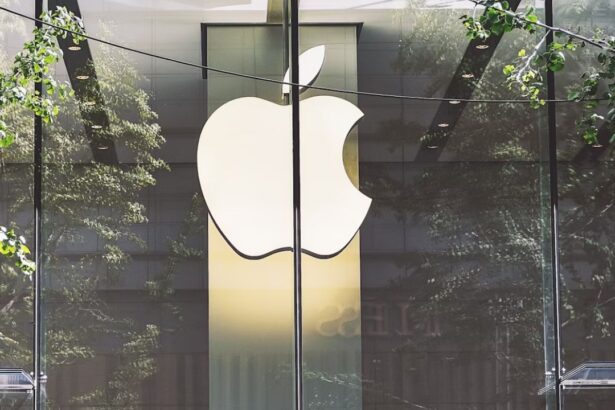 Apple's New Wireless Earphone Patent