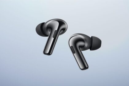 OnePlus Buds Pro 3 Unveiled With Adaptive ANC & Wireless Charging