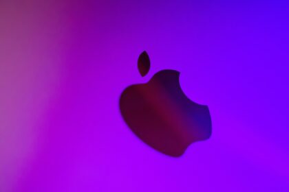 Apple Logo - Apple Secures Ultra-Thin Glass Supplier For It's First Foldable iPhone