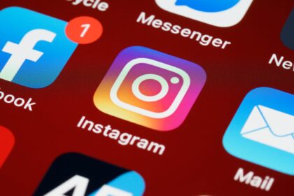 How to schedule messages on Instagram?